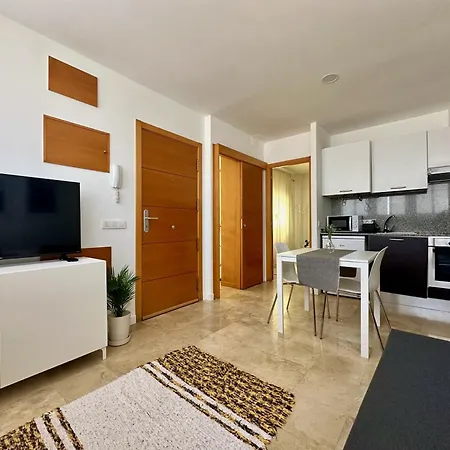 Pambnb - Cozy Refurbished Center Apartment *